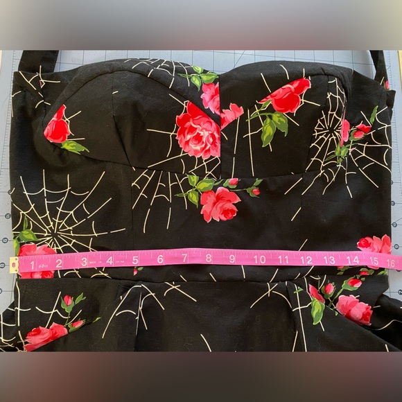 Reserved 🕸️ 🌹 - Picture 5 of 6